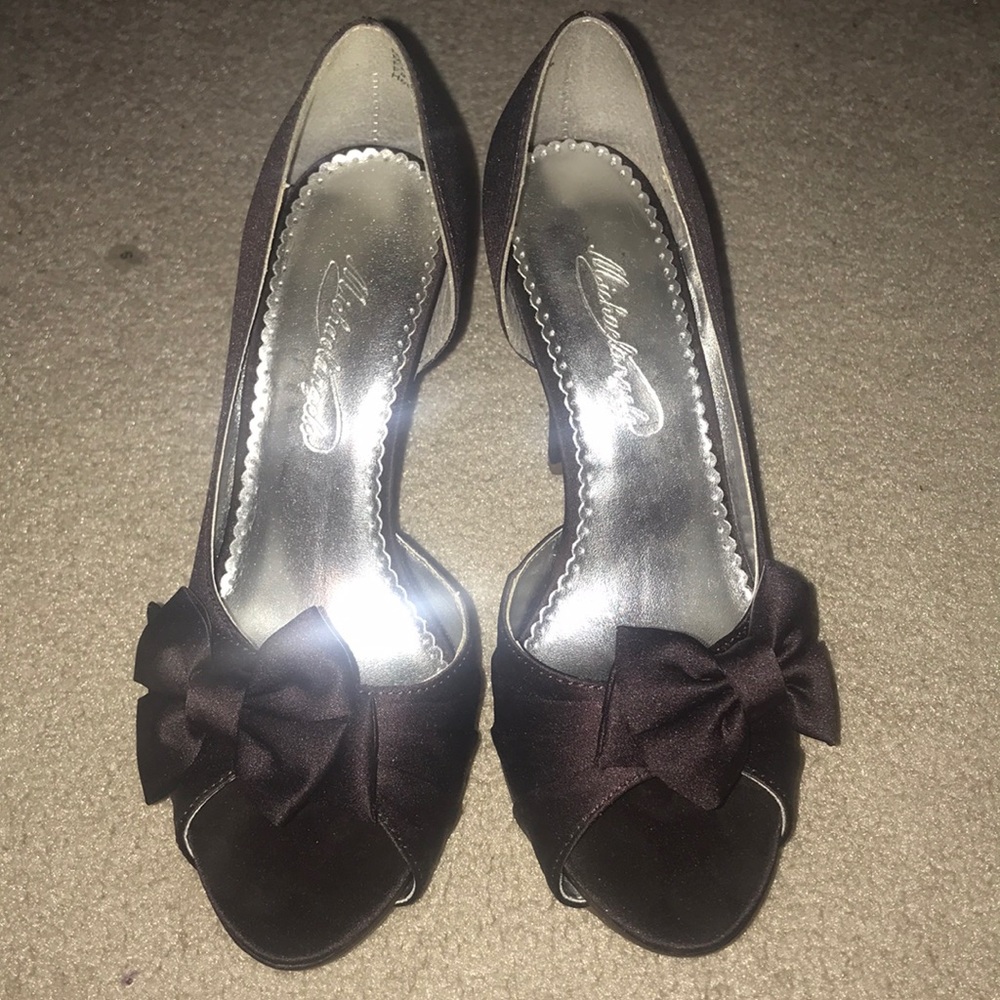 Cute brown heels